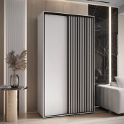 Armadio Mina bianco | Ante scorrevoli salvaspazio | Doghe effetto nero | Maniglia acciaio nero | 235,2 x 130 x 60 cm | Look moderno