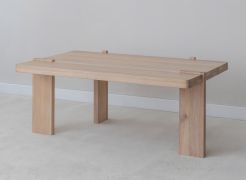 Tavolino "Loir" 06, rovere massello, oliato, finitura sbiancata, piano in travertino, 102 x 60 x 41,5 cm