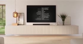 Mobile TV sospeso "Lerdo" 09, color cashmere, 10 ante a battente, 10 scomparti, funzione "push-to-open", 350 x 40 x 40 cm
