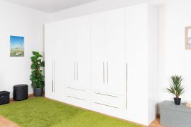Armadio guardaroba 7 ante battenti "Siumu" 38 | Bianco lucido | 224 x 317 x 56 cm | Design moderno e funzionale