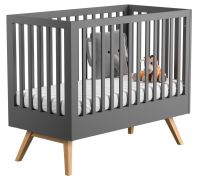 Lettino per bambini Naema 05 | Grigio e rovere | 60 x 120 cm | Design moderno | Rete a doghe regolabile