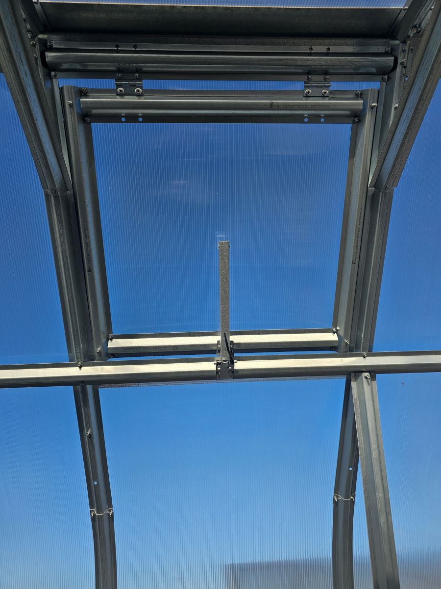 Finestra da tetto con apribile automatico per serre