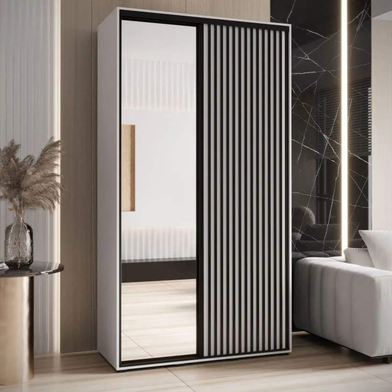 Armadio scorrevole Mina bianco con specchio | Maniglia nera | Ampio spazio | Salvaspazio | 235,2 x 140 x 60 cm
