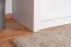 Cassettiera Segnas 02 | Bianco pino e marrone rovere | 88 x 130 x 43 cm | 3 cassetti, 3 ante