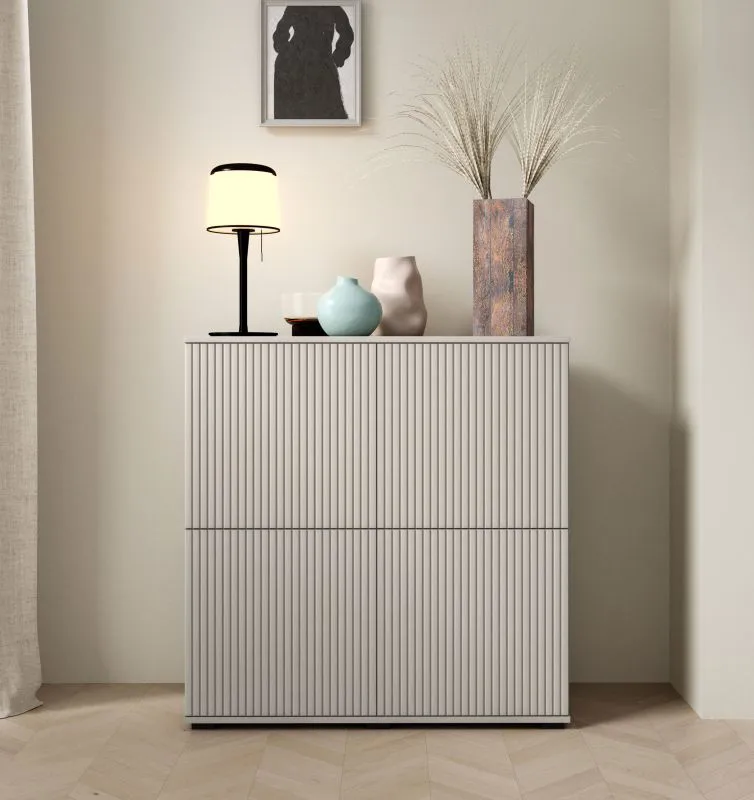 Madia "Cienequillas" 13, color cashmere, 4 ante a battente, 8 scomparti, funzione "push-to-open", 100 x 40 x 102 cm