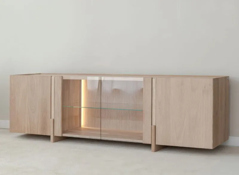 Mobile TV "Loir" 03, rovere massello, oliato, finitura naturale, piano in travertino, 4 ante, 6 ripiani, illuminazione a LED, 180 x 46 x 56 cm