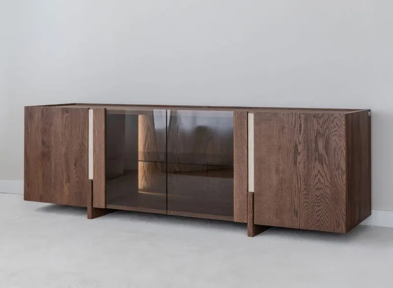 Mobile TV "Loir" 03, rovere massello, oliato, color tabacco, piano in travertino, 4 ante, 6 ripiani, illuminazione a LED, 180 x 46 x 56 cm