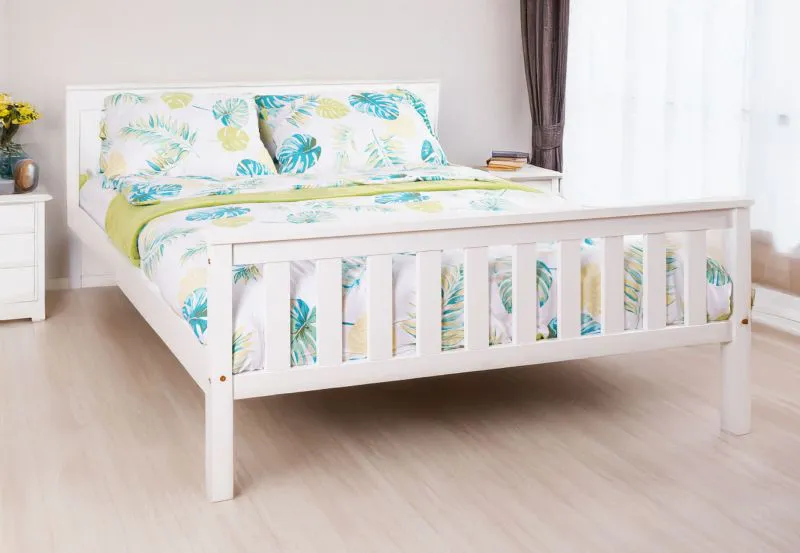 Letto matrimoniale "A28", pino massiccio, laccato bianco, incl. rete a doghe - 160 x 200 cm