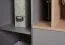 Capiente cassettiera in rovere / grigio, 100 x 120 x 40 cm, bordi in ABS, cassettiera per camera dei ragazzi, 5 scomparti aperti, 2 ante e 4 cassetti, piccole maniglie nere